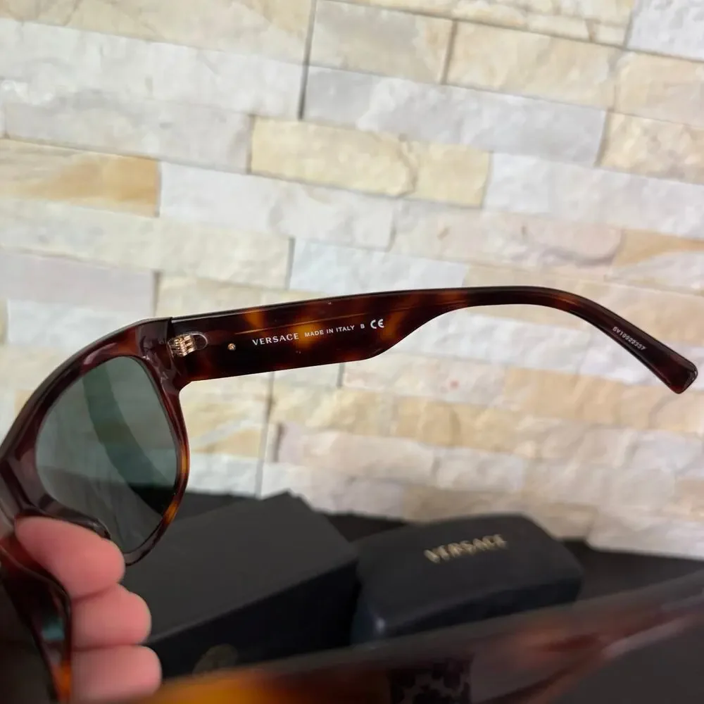 Only 1‼️ VERSACE Sunglasses 4359-A Unisex NEW